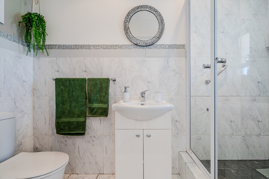 4 Bedroom Property for Sale in Simons Kloof Western Cape